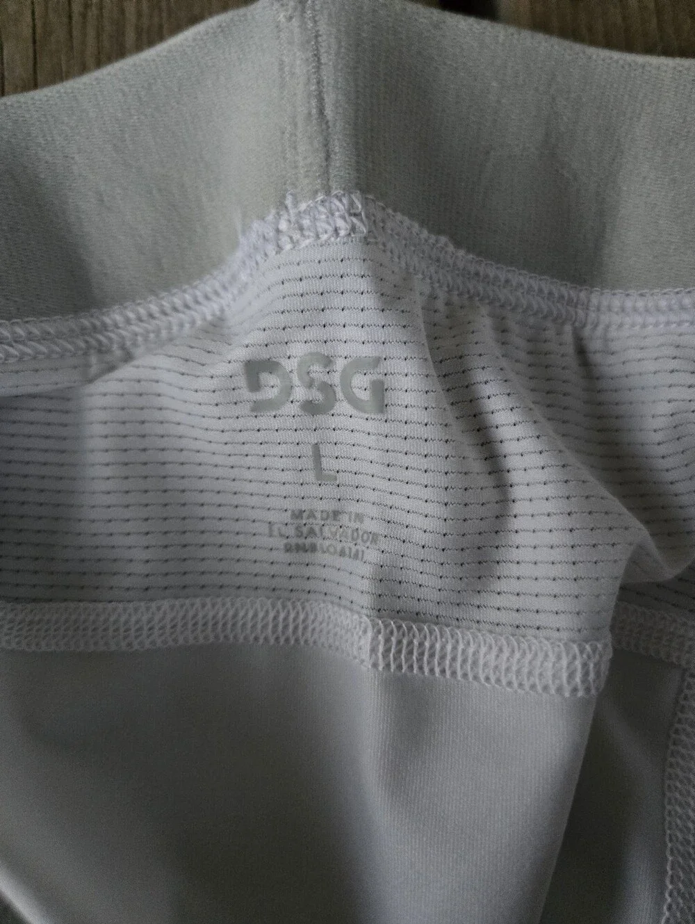 Brand new!! NWT DSG breathable white compression tight leggings size large